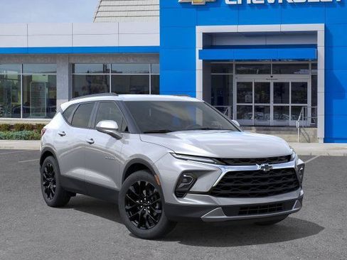 New 2026 Chevrolet Blazer LT w/ Convenience Package FWD image 7