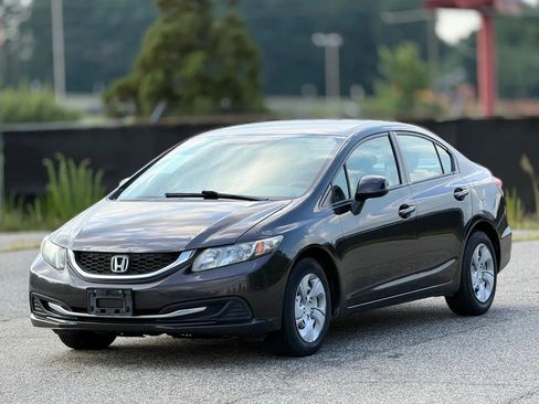 Used 2013 Honda Civic LX image 6