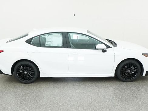 New 2026 Toyota Camry SE image 71