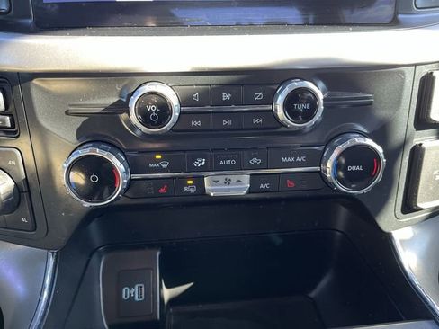 Used 2022 Ford F150 XLT w/ Equipment Group 302A High image 18