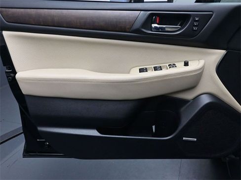 Used 2016 Subaru Outback 3.6R Limited image 20