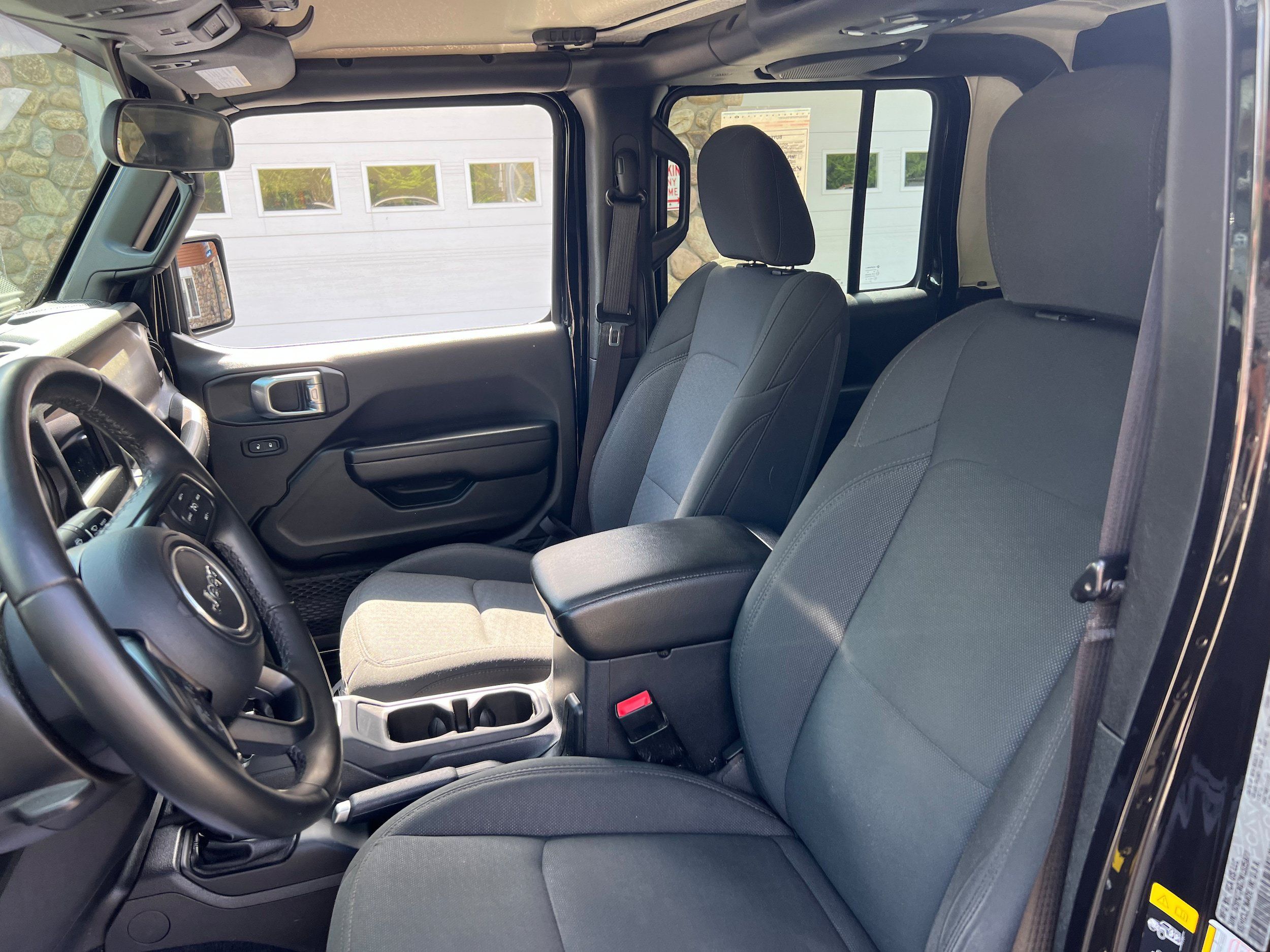 Used 2021 Jeep Gladiator Sport AWD/4WD image 12