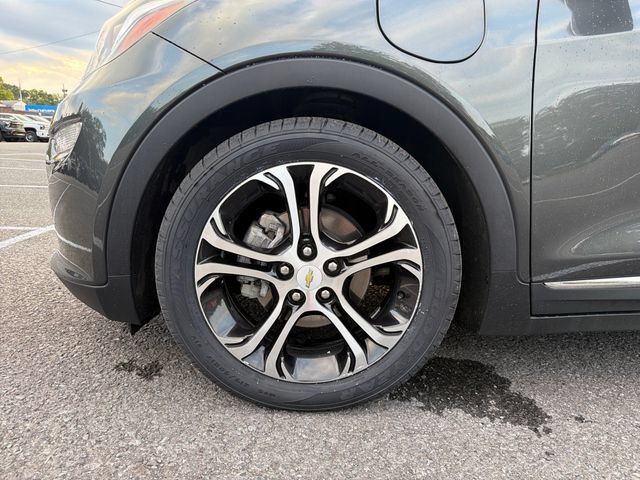 Used 2018 Chevrolet Bolt Premier w/ Driver Confidence II Package FWD image 12