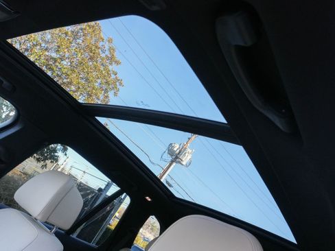 Certified 2022 BMW X5 xDrive40i w/ Luxury Seating Package image 12