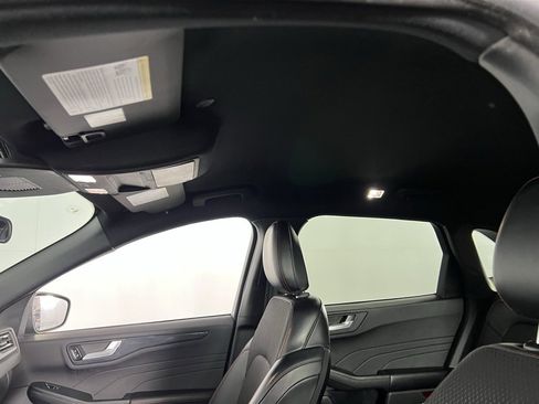 Used 2024 Ford Escape ST-Line image 25