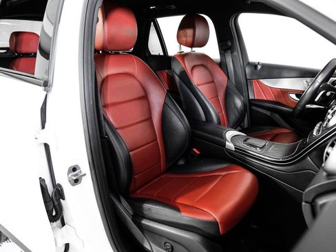 Used 2022 Mercedes-Benz GLC 300 w/ AMG Line image 37