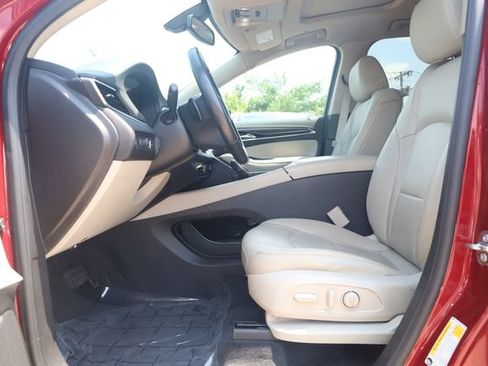 Used 2021 Buick Enclave Essence w/ Sound and Sites Package AWD/4WD image 16