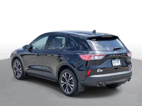 Used 2022 Ford Escape SE w/ SE Sport Appearance Package AWD/4WD image 6