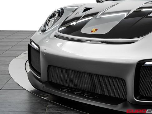 Used 2019 Porsche 911 GT2 RS RWD image 14