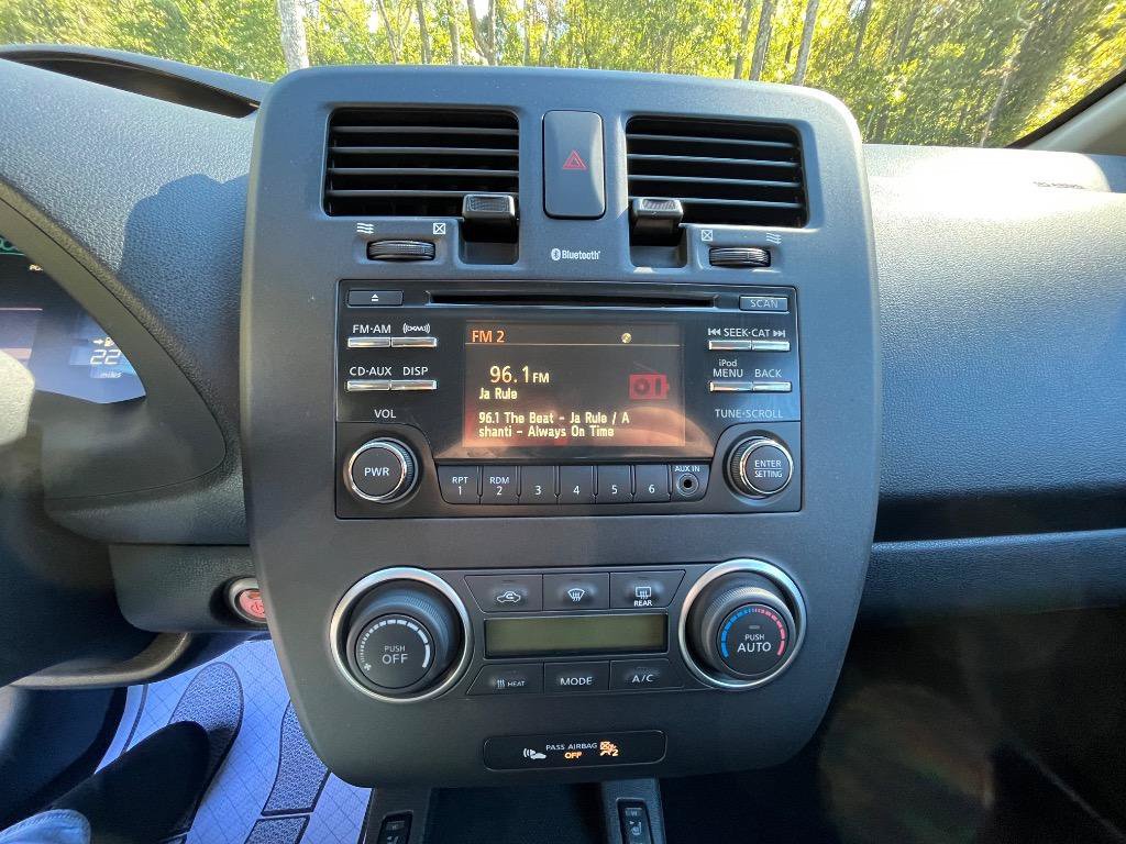 Used 2015 Nissan Leaf S w/ Charge Package FWD image 21