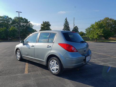 Used 2010 Nissan Versa 1.8 S w/ PWR Plus Pkg FWD image 3