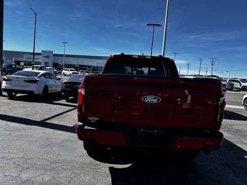 Used 2024 Ford F150 Lariat w/ FX4 Off-Road Package image 5