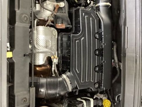 Used 2023 Jeep Renegade Limited image 21