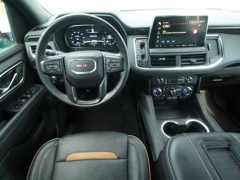 Used 2024 GMC Yukon AT4 w/ Technology Package image 13