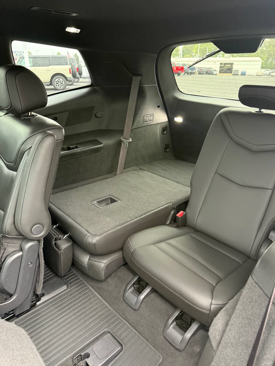 Used 2020 Cadillac XT6 Premium Luxury FWD image 12
