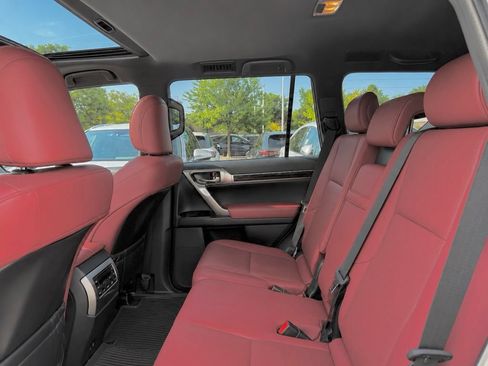 Used 2023 Lexus GX 460 Premium w/ Premium Package AWD/4WD image 14