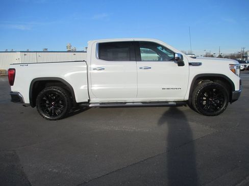 Used 2022 GMC Sierra 1500 SLT w/ SLT Premium Package image 3