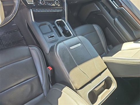 Used 2024 GMC Sierra 2500 Denali w/ Denali Reserve Package image 23