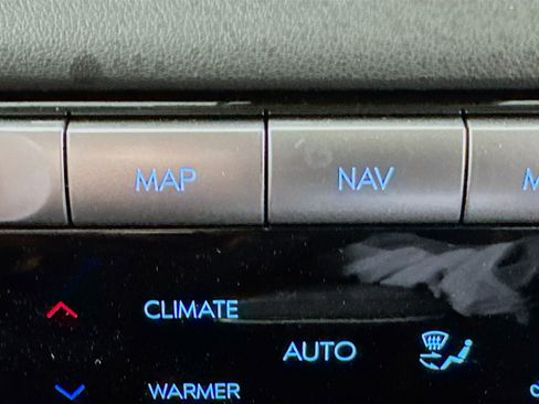 Used 2024 Hyundai Ioniq 5 SEL image 2