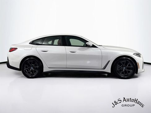 Used 2023 BMW i4 eDrive35 RWD image 8