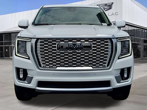Used 2024 GMC Yukon Denali AWD/4WD image 4