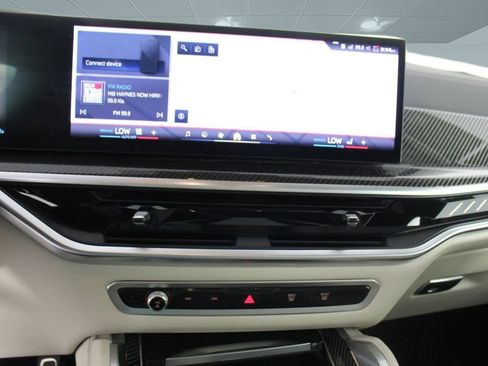 Certified 2024 BMW X6 M60i w/ Dynamic Handling Package image 30