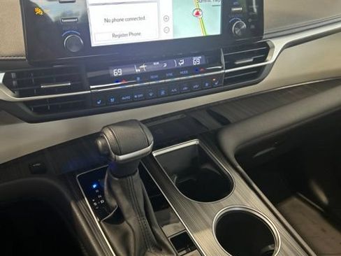 Certified 2024 Toyota Sienna Limited AWD/4WD image 12
