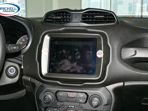 Used 2023 Jeep Renegade Trailhawk AWD/4WD image 22