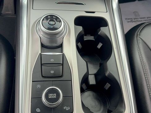 Certified 2023 Ford Explorer XLT w/ Equipment Group 202A AWD/4WD image 19