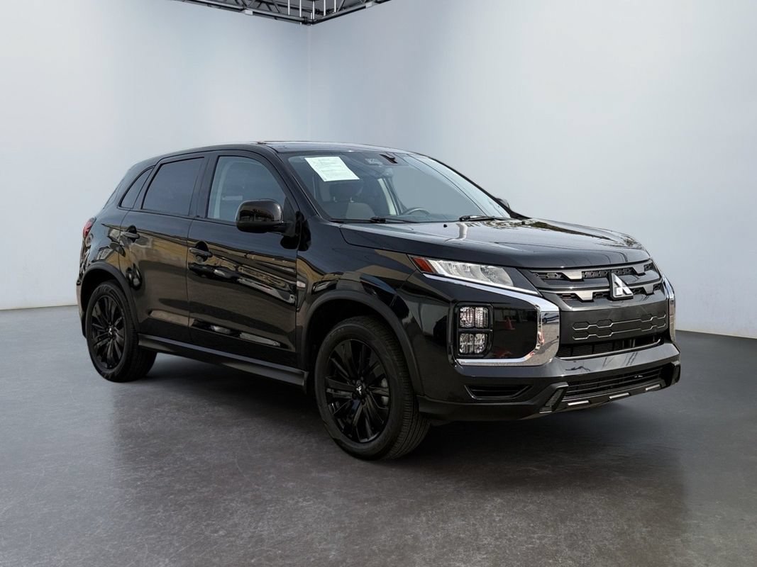 Used 2024 Mitsubishi Outlander Sport LE AWD/4WD image 3