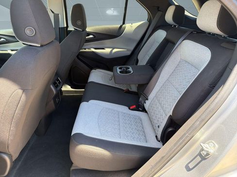 Used 2024 Chevrolet Equinox LT FWD image 15