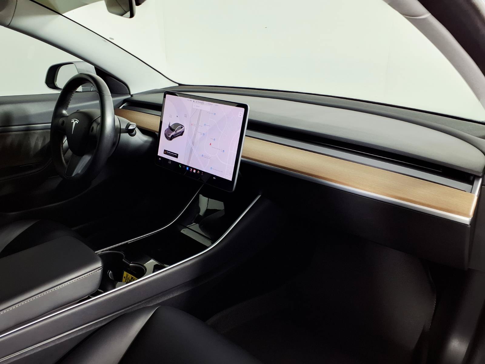 Used 2018 Tesla Model 3 RWD image 9