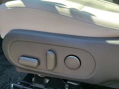 Used 2024 Hyundai Kona SEL FWD image 19
