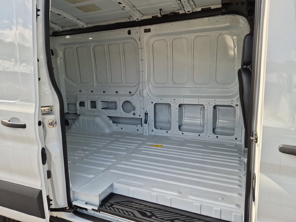 New 2026 Ford Transit 250 148 Medium Roof RWD image 24
