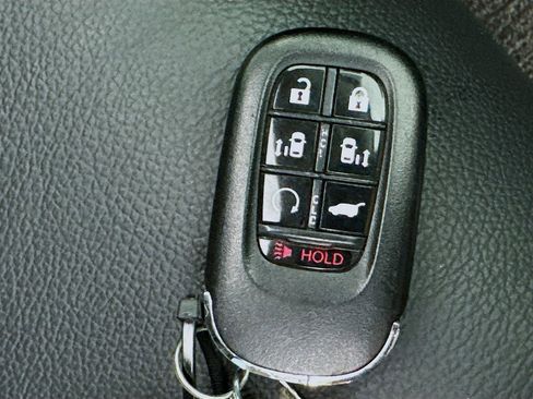 Used 2025 Honda Odyssey EX-L image 41