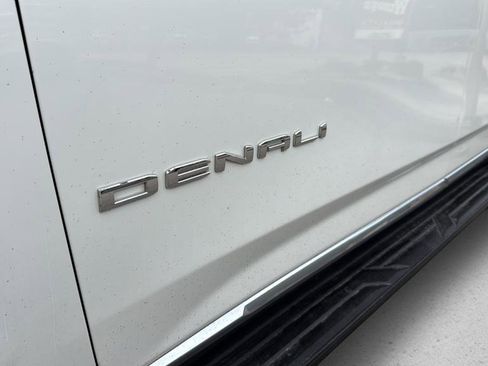 Used 2021 GMC Yukon XL Denali w/ Advanced Technology Package image 4