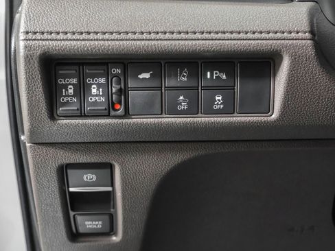 Used 2020 Honda Odyssey Touring image 21