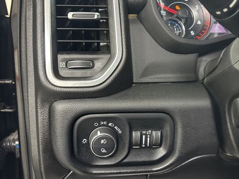 Used 2020 RAM 2500 Laramie w/ Night Edition image 11