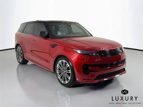 Used 2024 Land Rover Range Rover Sport Dynamic SE AWD/4WD image 3