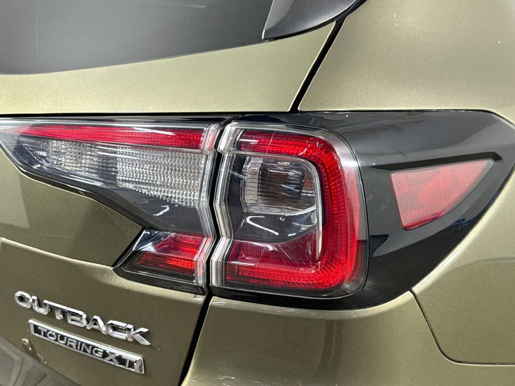 Used 2021 Subaru Outback Touring XT AWD/4WD image 34