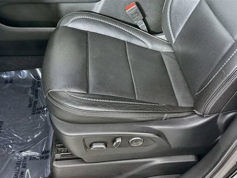 Used 2021 GMC Yukon XL Denali w/ Denali Premium Package AWD/4WD image 20