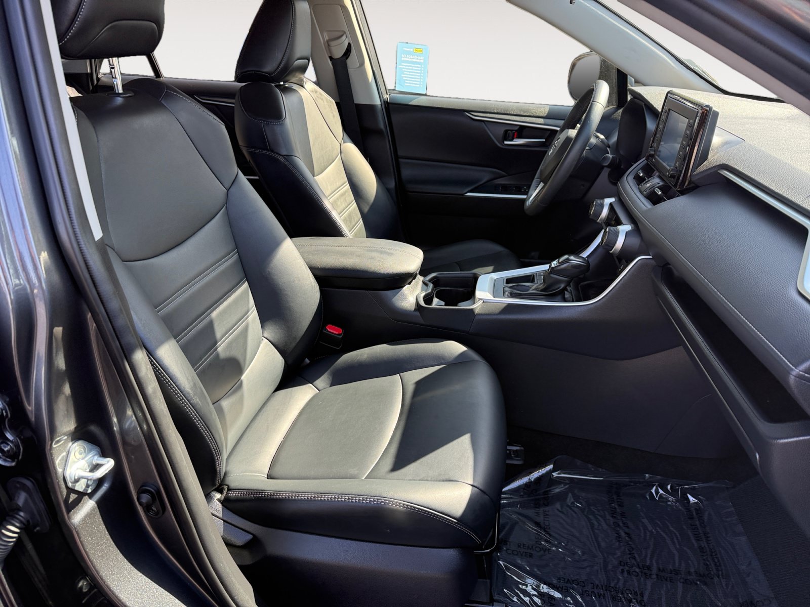 Used 2021 Toyota RAV4 XLE Premium FWD image 19