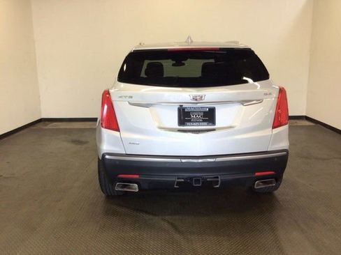 Used 2017 Cadillac XT5 Luxury w/ Driver Awareness Package AWD/4WD image 5