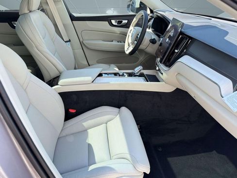 New 2026 Volvo XC60 B5 Ultra w/ Climate Package AWD/4WD image 30
