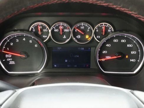 Used 2021 Chevrolet Suburban RST w/ Luxury Package image 15