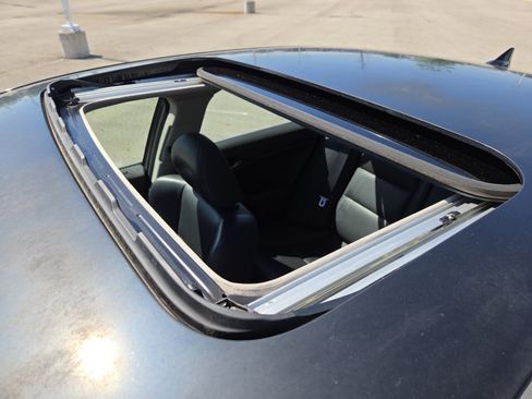 Used 2010 Acura TSX Sedan FWD image 3