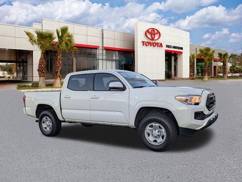 Certified 2022 Toyota Tacoma SR w/ SR Convenience Package image 2