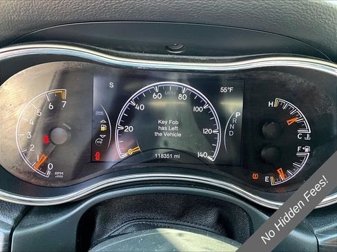 Used 2020 Jeep Grand Cherokee Laredo AWD/4WD image 16