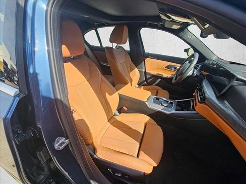 Certified 2025 BMW 330i Sedan image 16