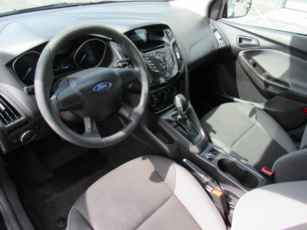 Used 2014 Ford Focus S FWD image 15